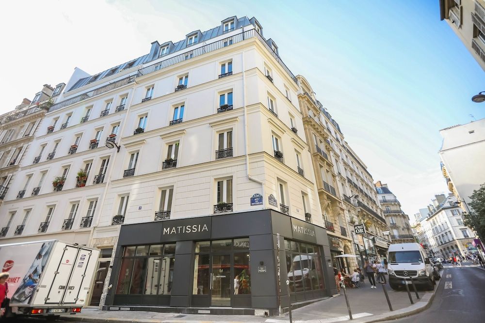 undefined Le Matissia 7