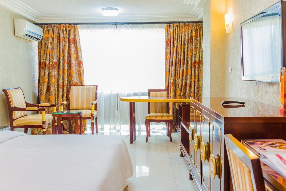 Nobila Airport Hotel VIP Room 5