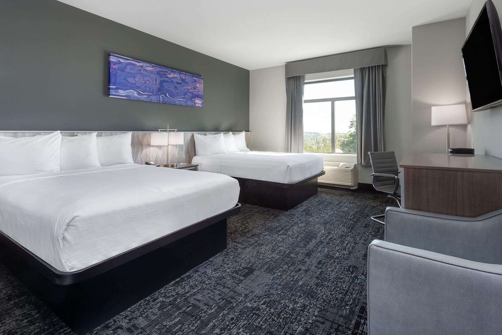 Room, 2 Queen Beds, Non Smoking (Pet-friendly)