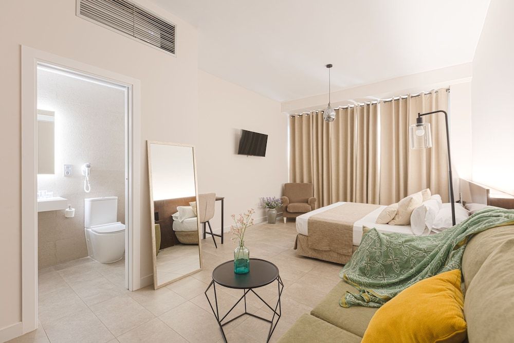 undefined Hotel AACR Monteolivos 2