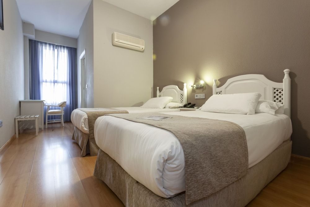 undefined Hotel AACR Monteolivos 3