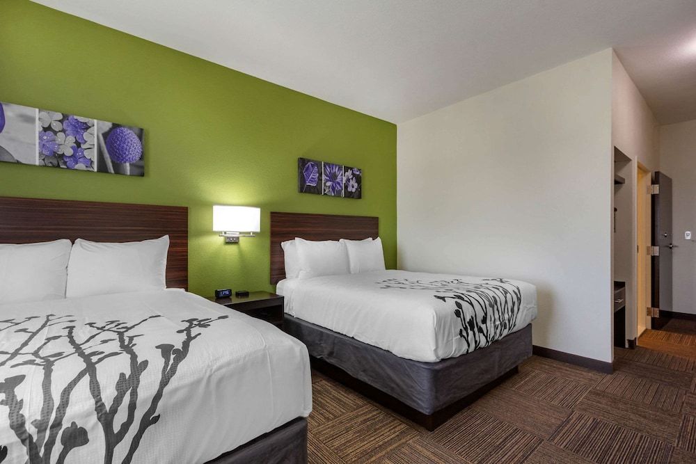 Room, 2 Queen Beds, Accessible, Non Smoking