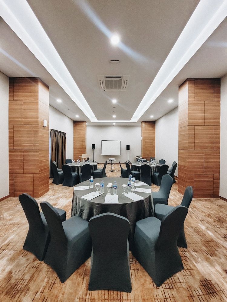 undefined Aston Nagoya City Hotel 8