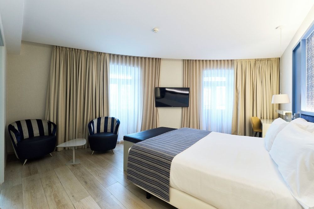 undefined Catalonia Porto 10