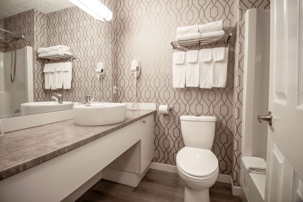 Coast Parksville Hotel Room, 2 Queen Beds (Coast Two Queens) 3