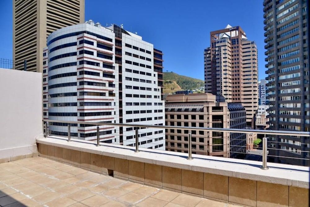undefined Fountains Hotel Cape Town 6