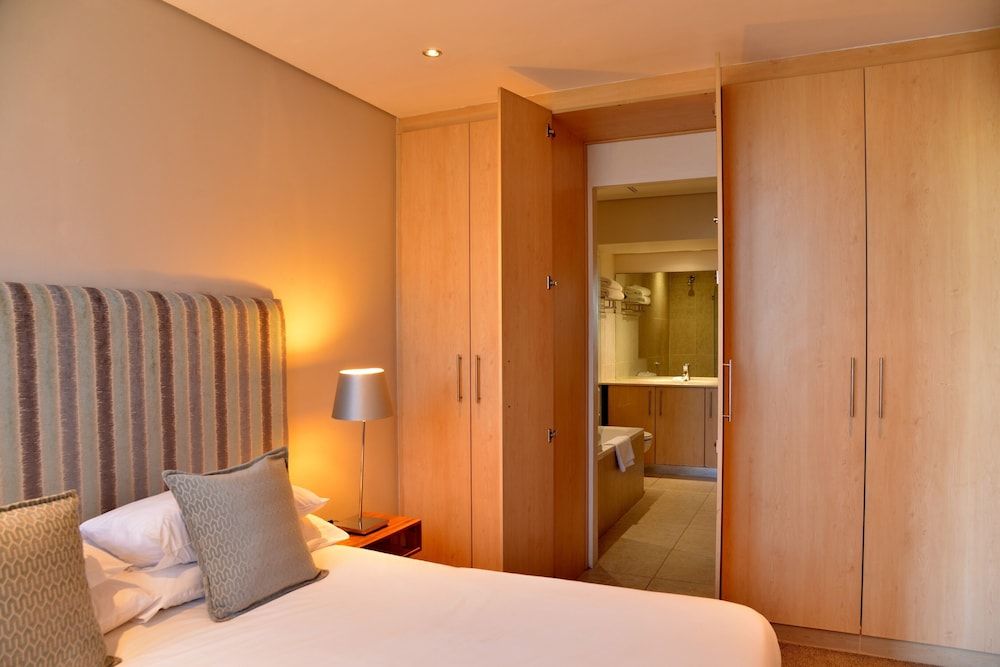 One Bedroom Apartment