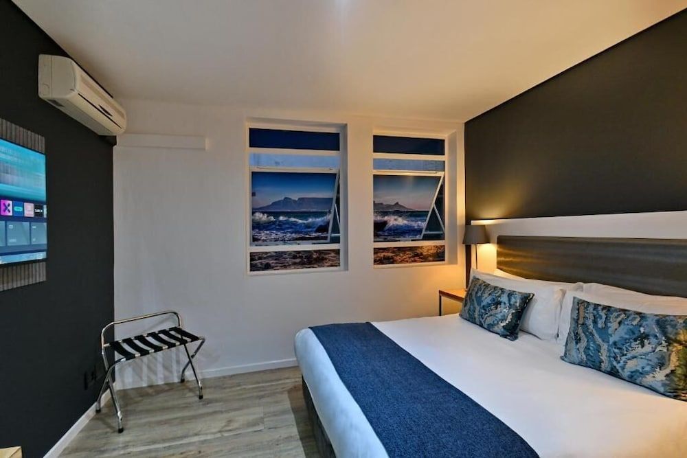 undefined Fountains Hotel Cape Town 7