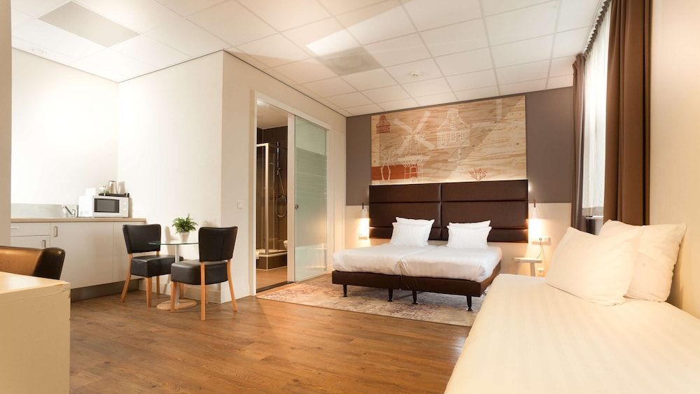 Best Western Zaan Inn Suite, 3 Twin Beds, Non Smoking, Kitchenette 3