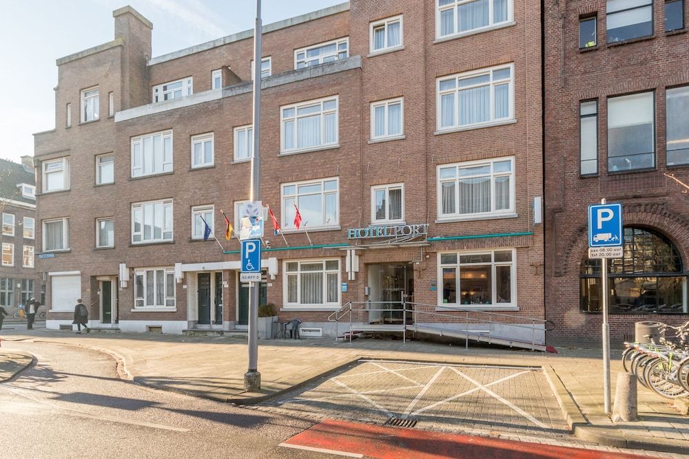 undefined Hotel Port 7