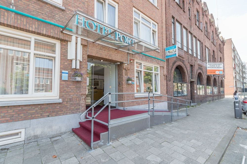 undefined Hotel Port 8