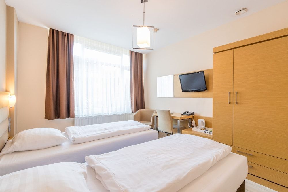 undefined Hotel Port 3