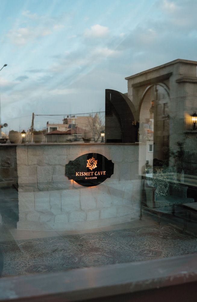 undefined Kismet Cave Mansion 5