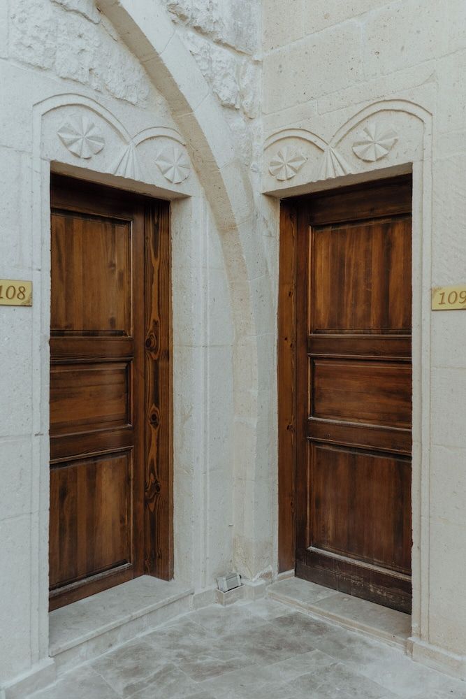 undefined Kismet Cave Mansion 3