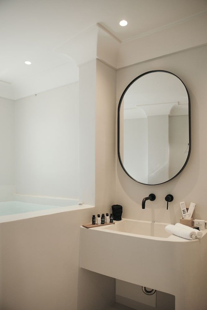 Akra Suites & Spa Standard Suite with Indoor Jetted Tub 5