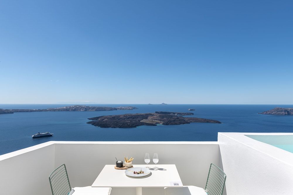 undefined Akra Suites & Spa