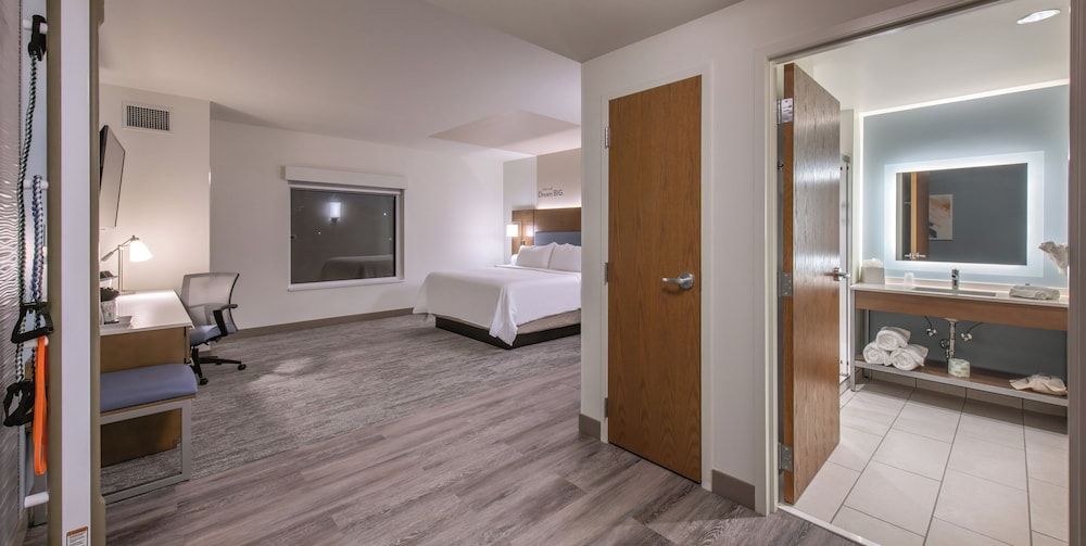 Premium Room, 1 King Bed