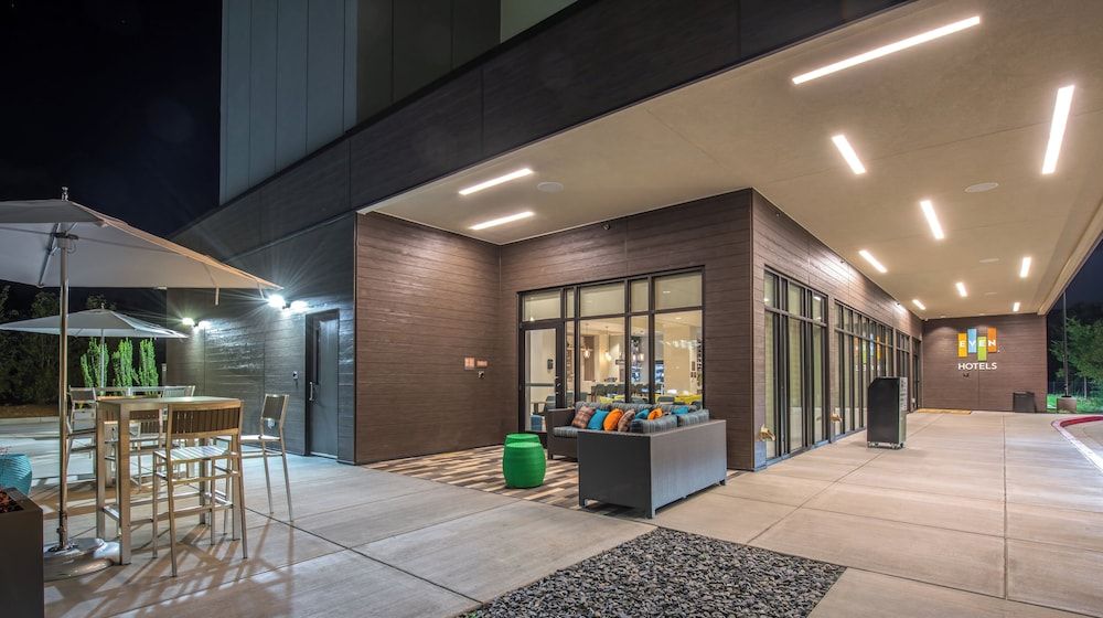 undefined EVEN Hotel Atlanta - Cobb Galleria by IHG 3