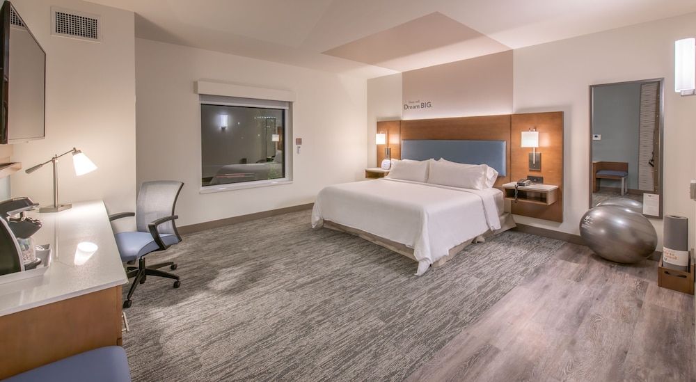 Premium Room, 1 King Bed