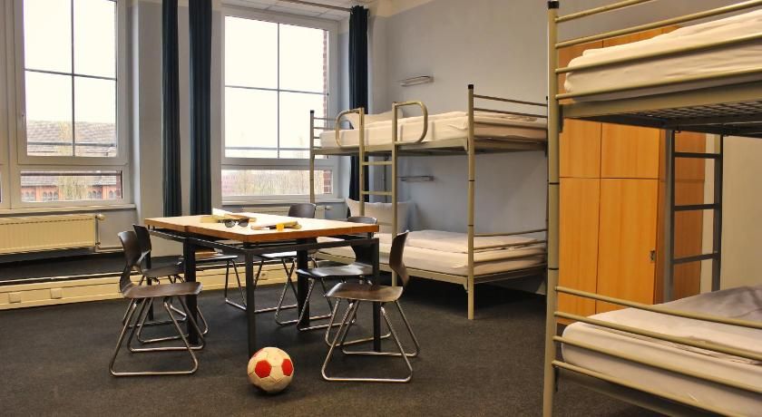 Industriepalast Hostel Berlin 6-Bed Dormitory -- Mixed 16