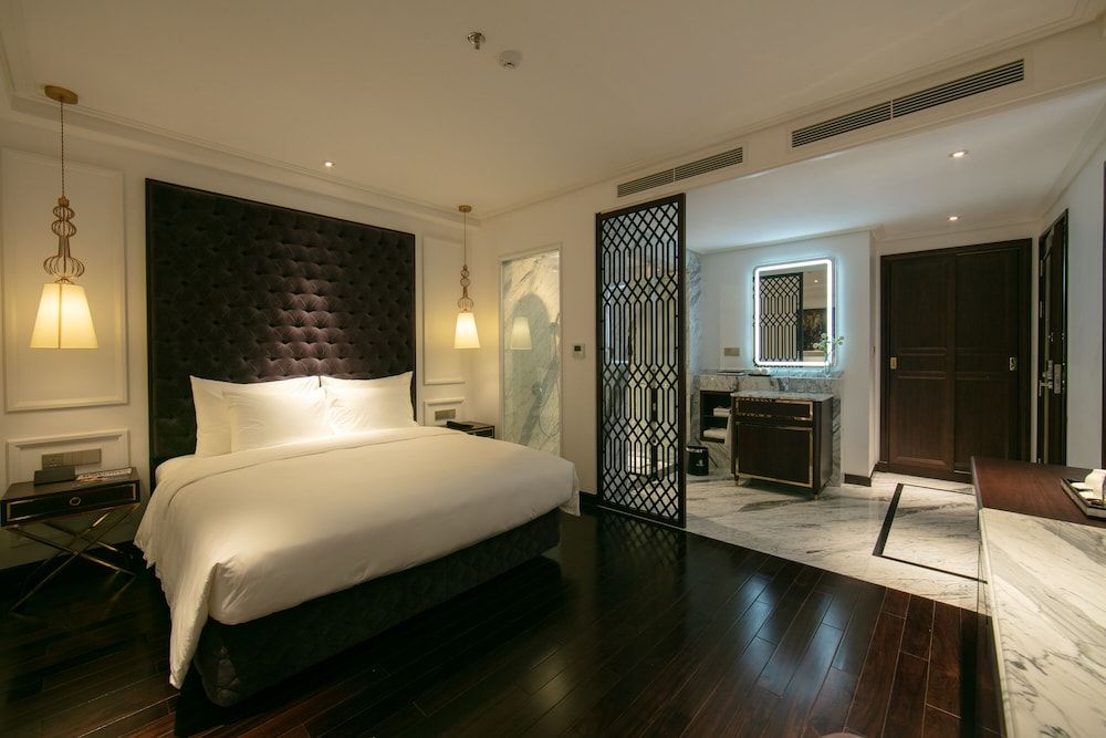 Grand Deluxe