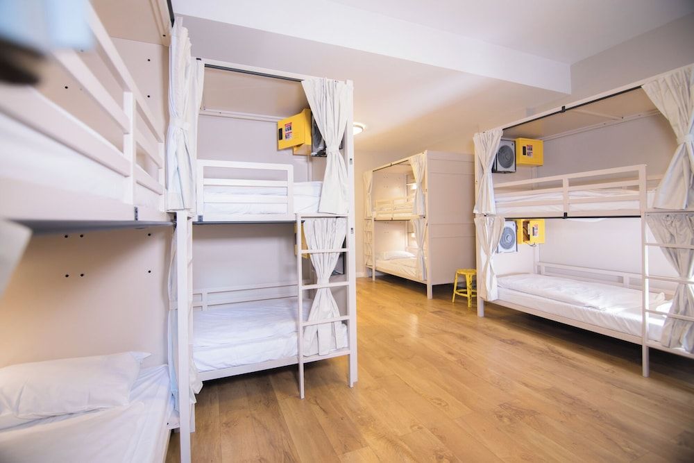 Private 8-Bed Dorm