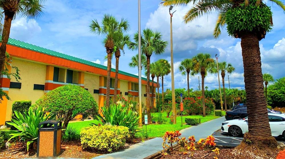 undefined Bposhtels Orlando Florida Mall 7