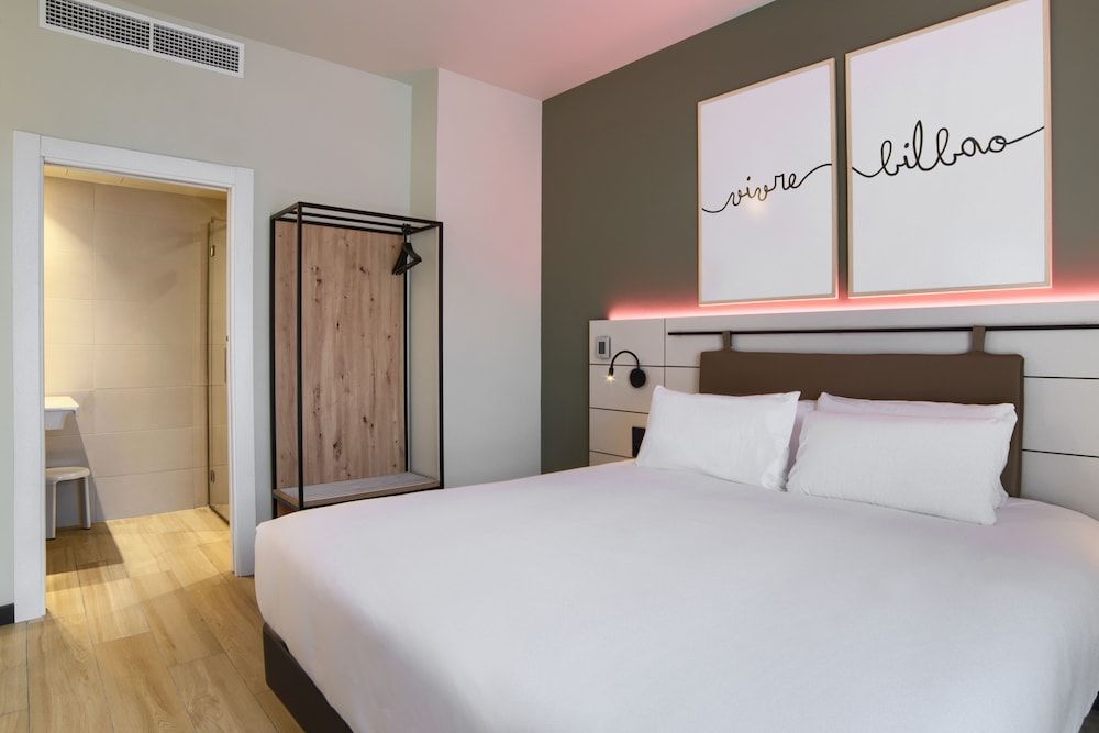 undefined Hotel Bed4U Bilbao 2