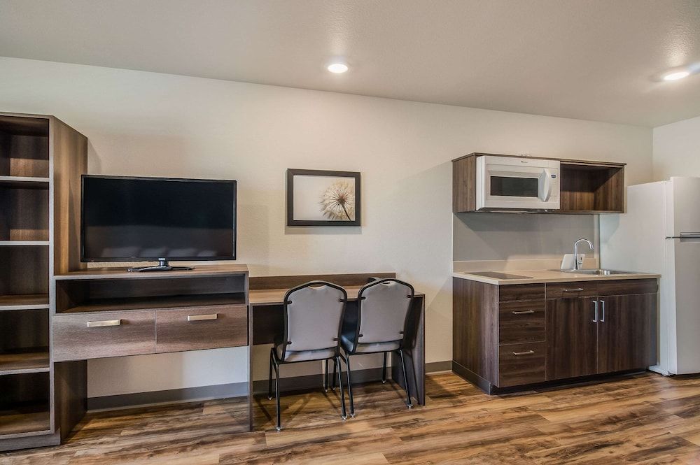 WoodSpring Suites Broomfield-Westminster Suite, 1 King Bed with Sofa bed, Accessible, Non Smoking 11