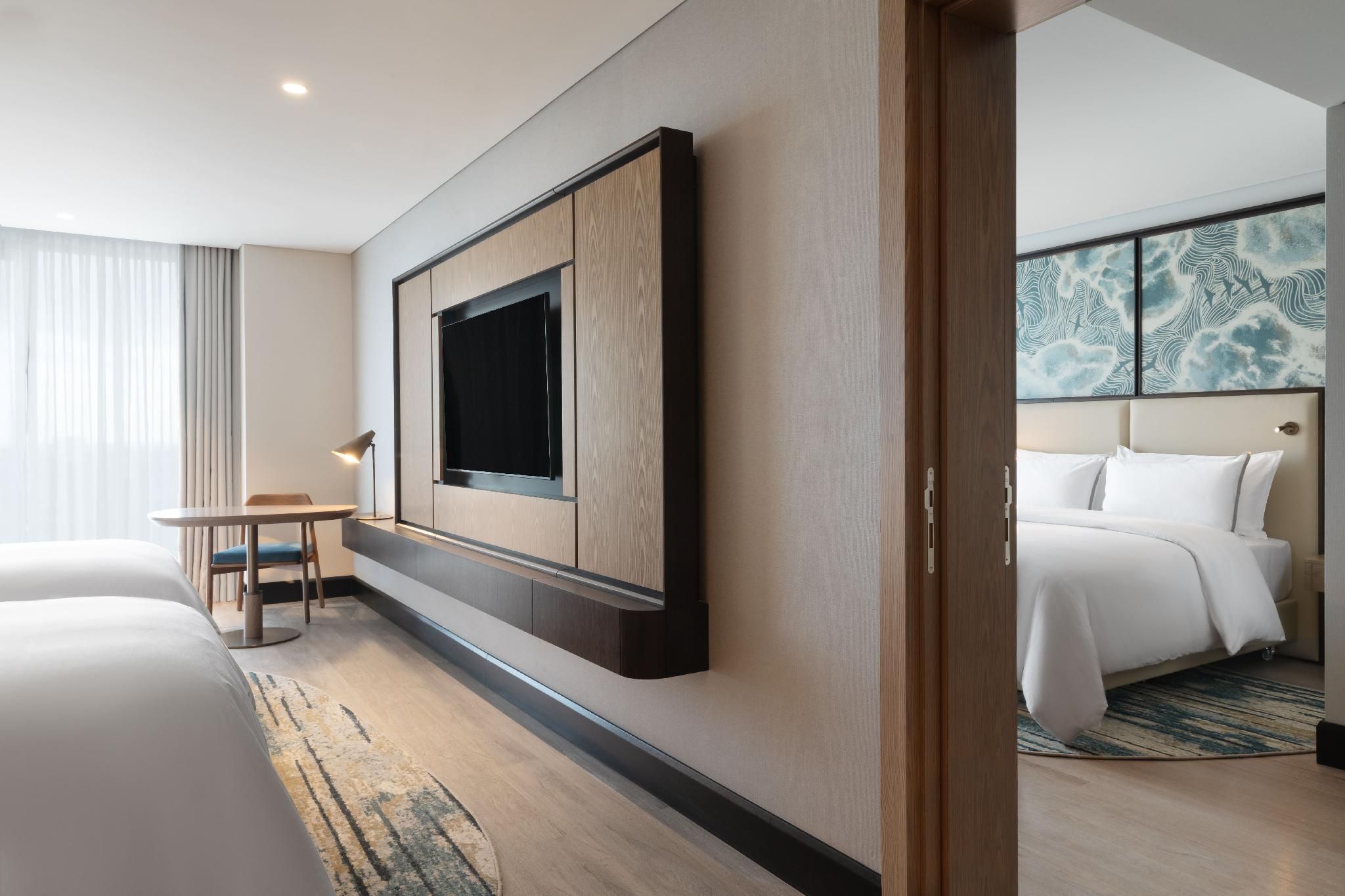 Privilege Room King Bed, Guest room, 1 King, City view