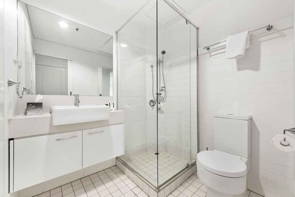 Docklands Private Collection of Apartments - Digital Harbour Deluxe Studio Apartment 8