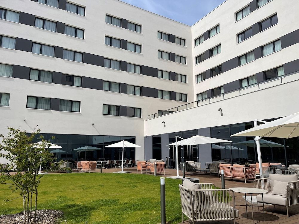 undefined Holiday Inn Paris CDG Airport by IHG 4