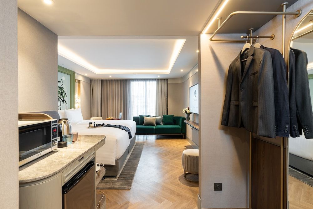 The Salil Hotel Riverside Bangkok Deluxe Atelier 11