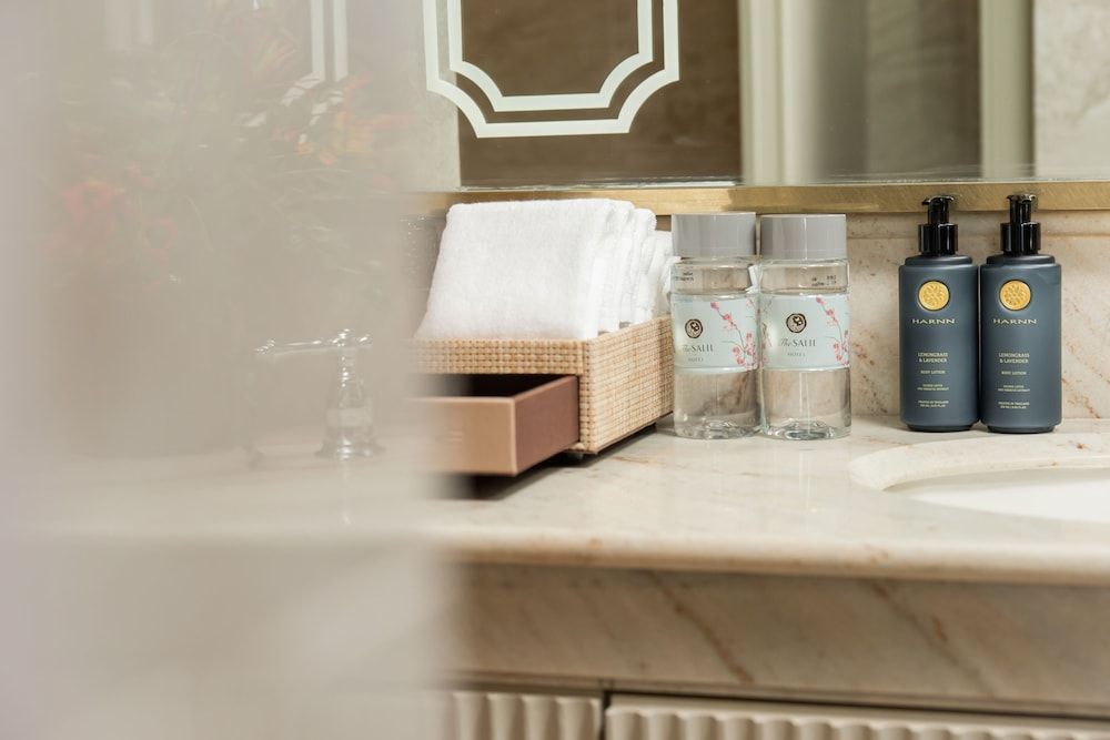 The Salil Hotel Riverside Bangkok Deluxe Atelier 13