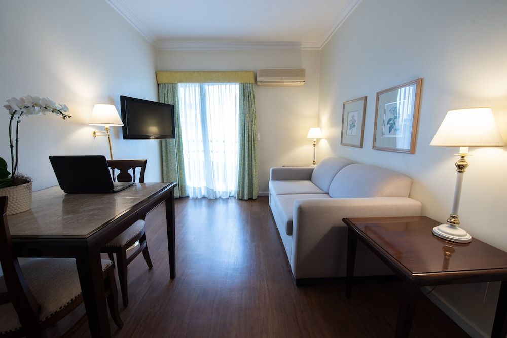Standard Suite (Twin)