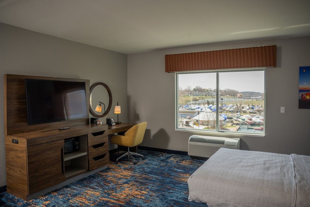 Room, 2 Queen Beds, Accessible, Non Smoking