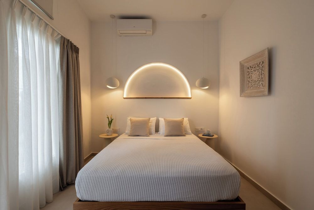 Galation Economy Room 5