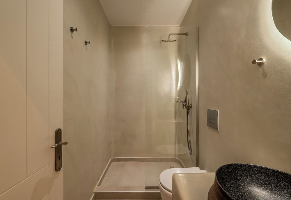 Galation Economy Room 10