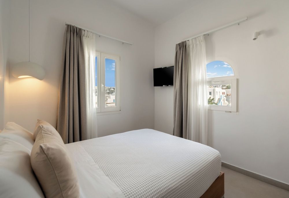 Galation Economy Room 4