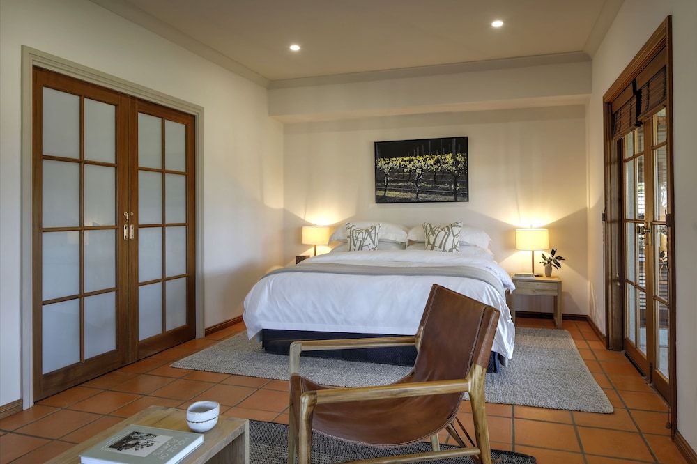 Spicers Vineyards Estate Deluxe House, Multiple Beds, Kitchen, Courtyard View