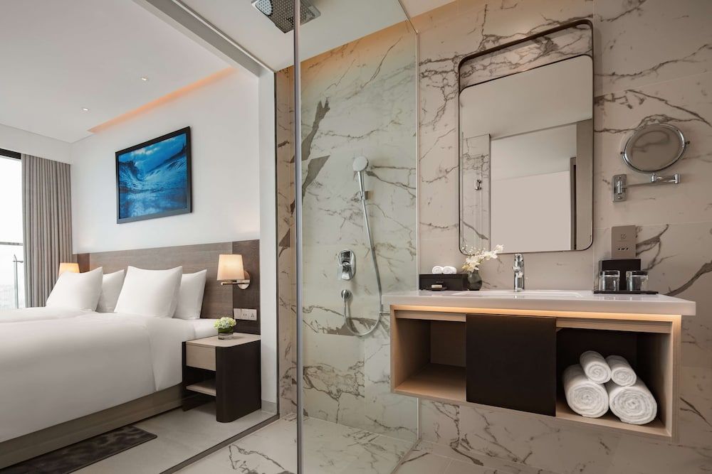 undefined Radisson Hotel Danang 5