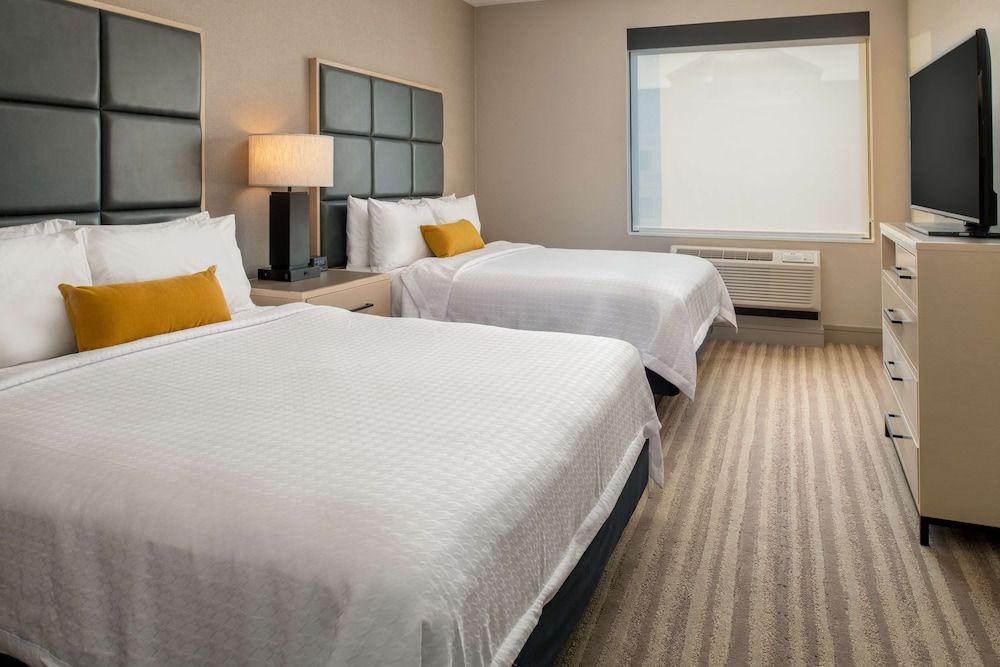 Suite, 2 Queen Beds, Accessible (Roll-In Shower, Mobility & Hearing)