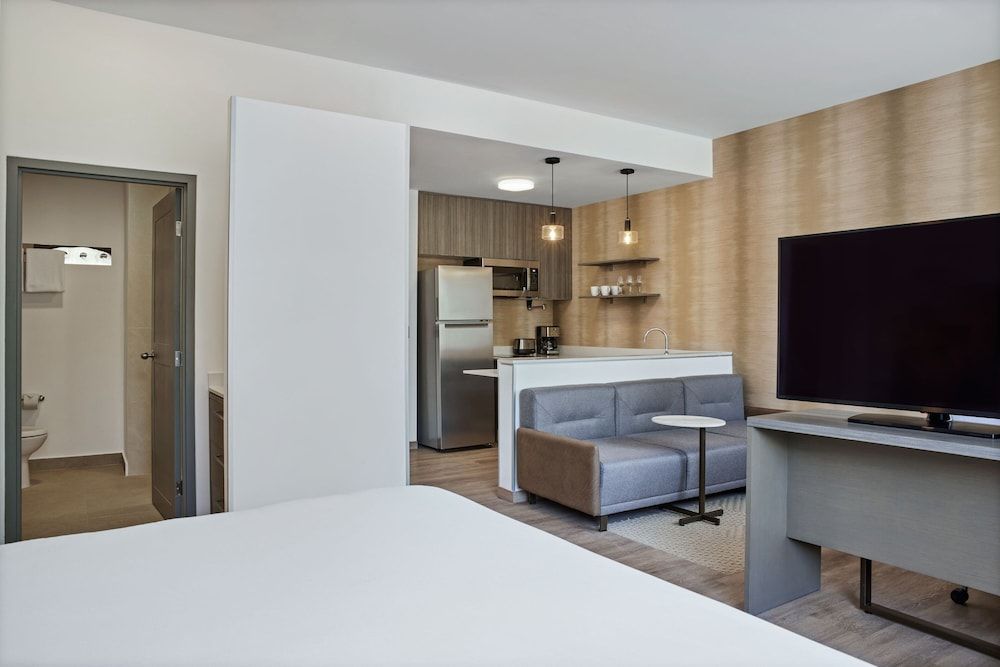 Residence Inn by Marriott Playa del Carmen Studio, 1 King Bed, Non Smoking 10