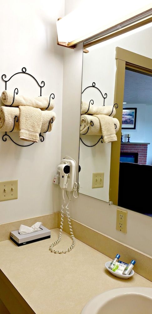 Berlin Heritage Inn Deluxe Room, Non Smoking, Fireplace 11