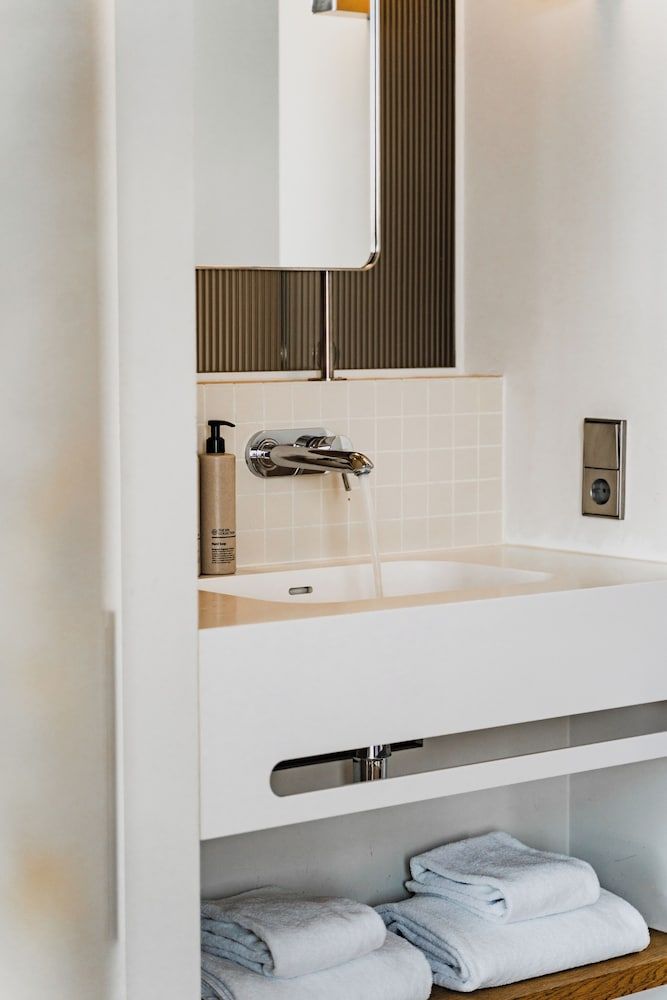 Hotel Pontsteiger Panoramic Suite, 1 King Bed, Lake View 11