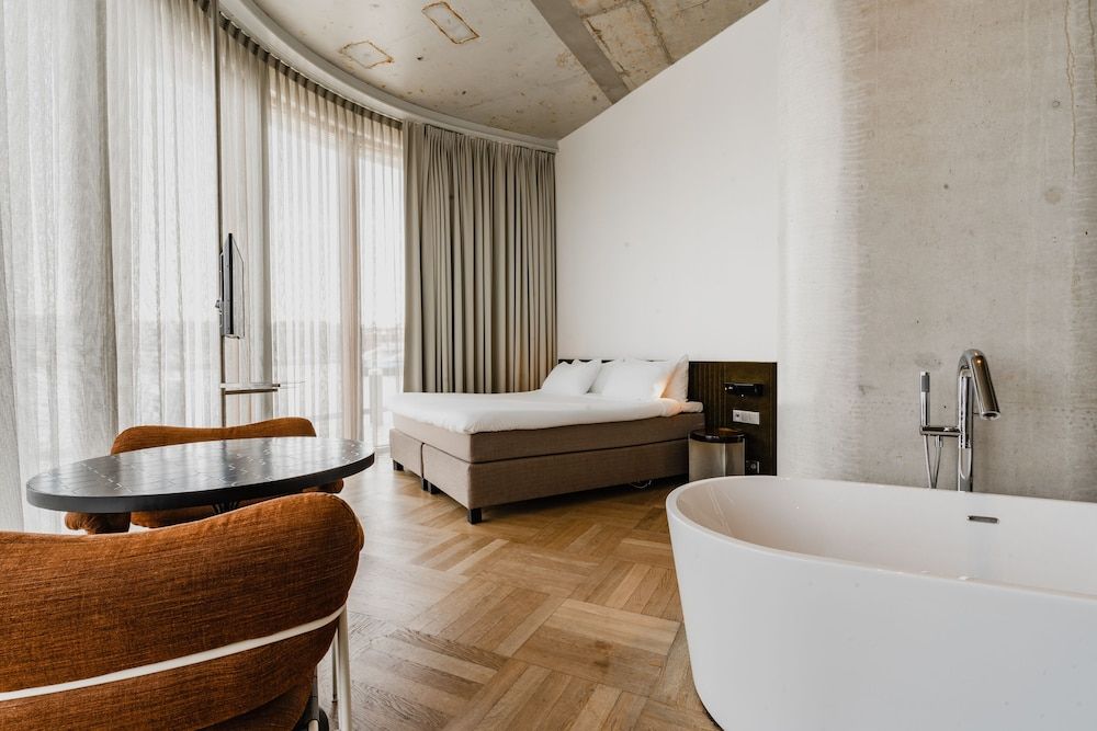 Hotel Pontsteiger Panoramic Suite, 1 King Bed, Lake View 21