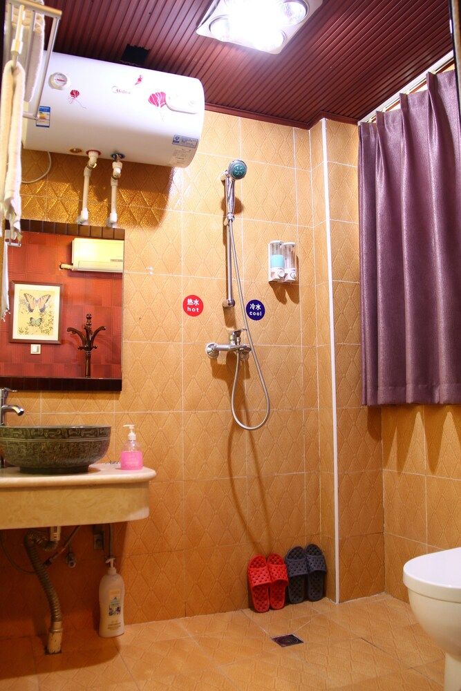 The Classic Courtyard Deluxe Double Room 2