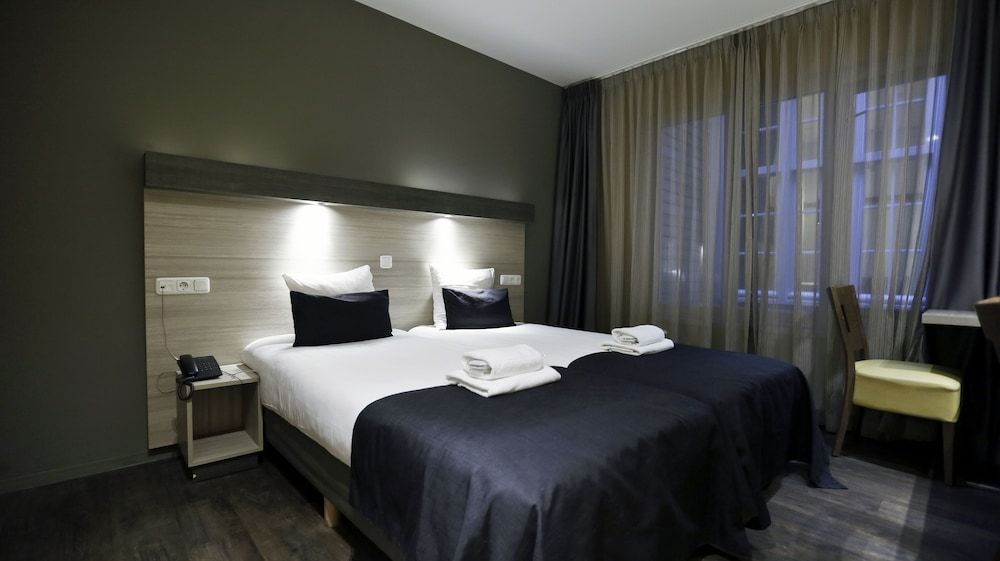 undefined City Hotel Amsterdam 2