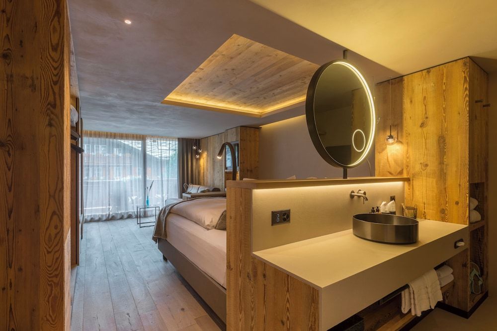 Hotel Bellerive Panorama Deluxe Room (Matterhorn View) 3