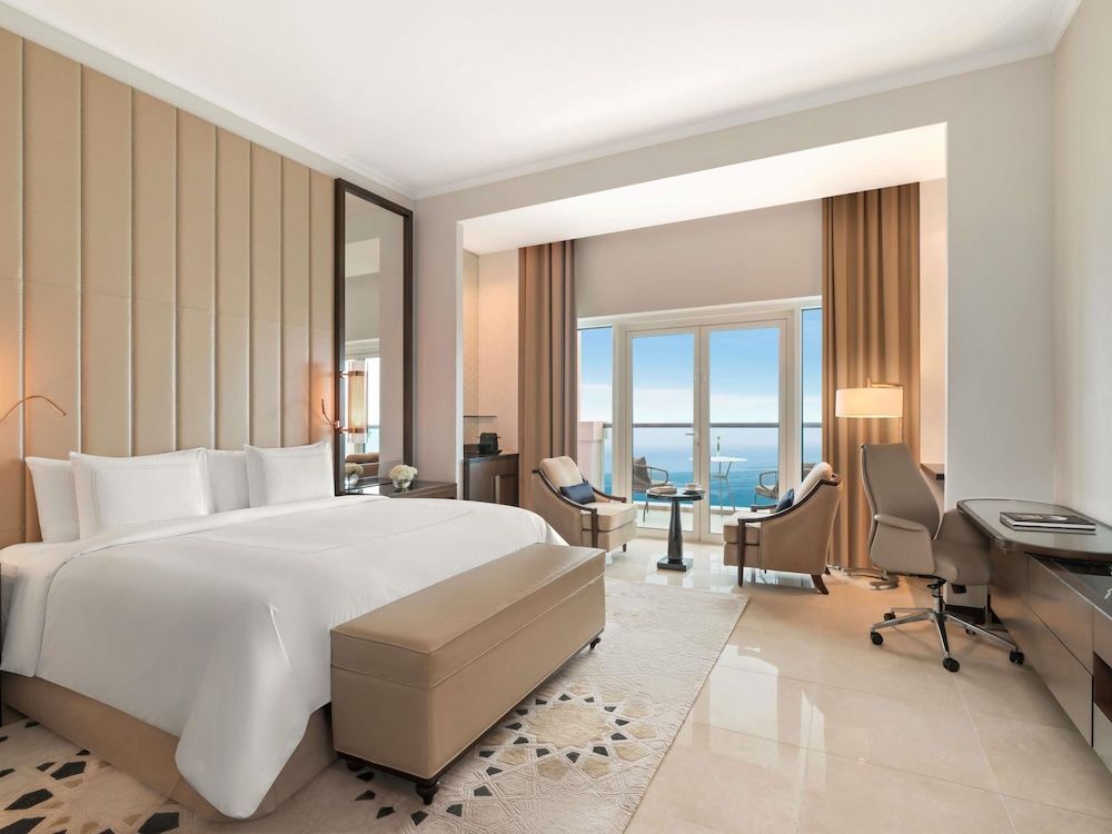 Premium Room, Balcony (Corniche view)